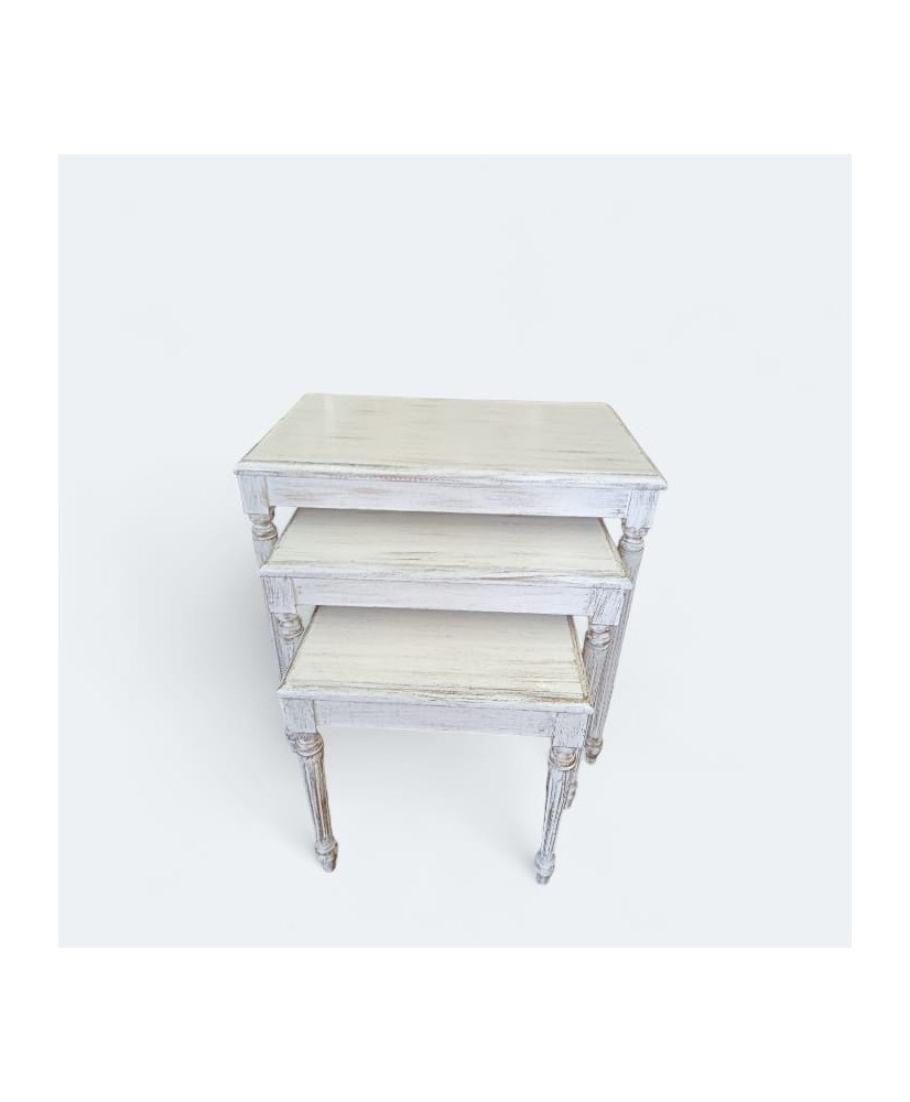 3 Tables gigognes NINA en bois massif 3 Tables gigognes NINA en bois massif