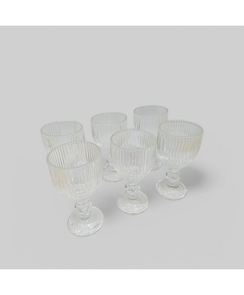 Ce service de six verres transparents pour servir le zrir ou eau zamzam. Ce service de six verres transparents pour servir le zrir ou eau zamzam.